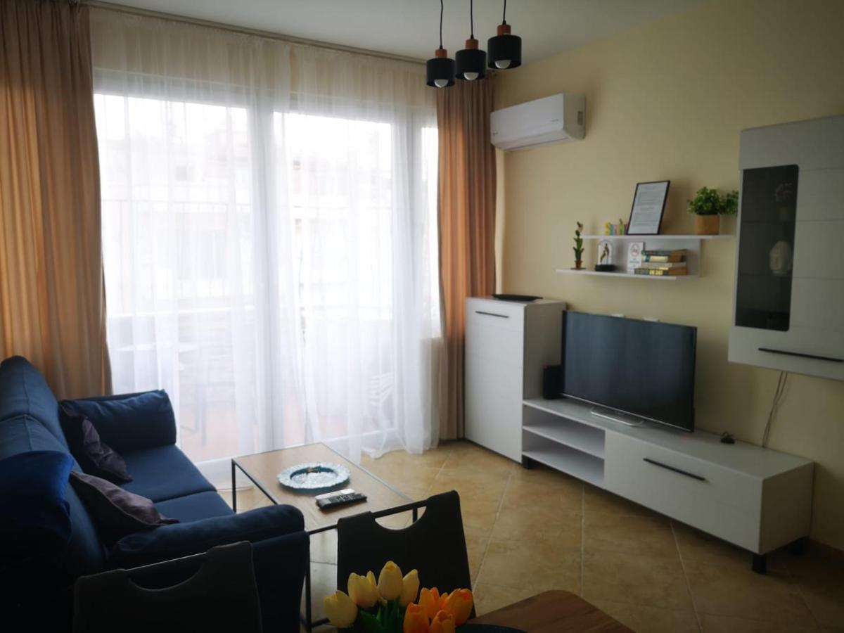 Riviera Deluxe Apartments Vlorë Exteriér fotografie