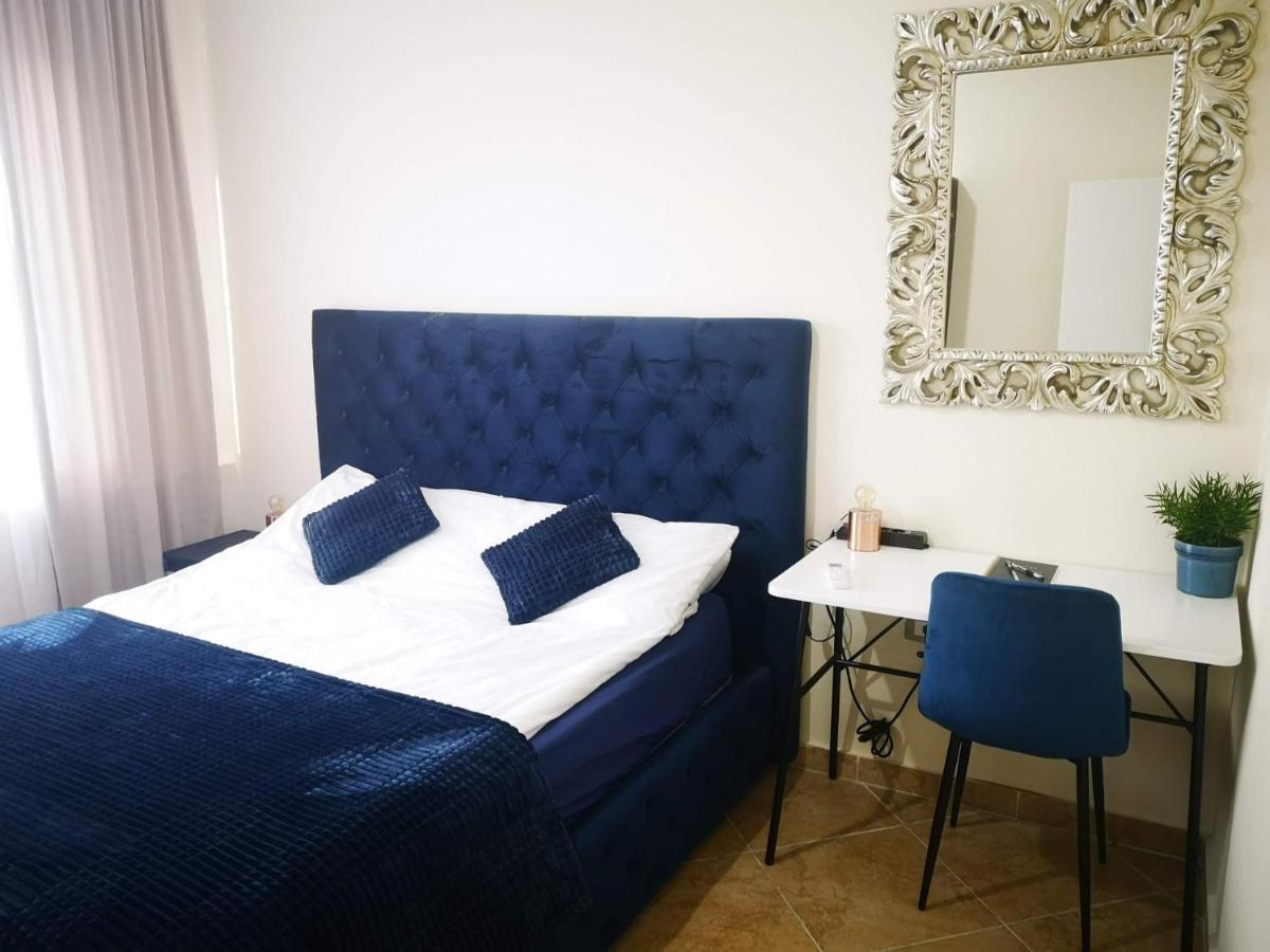 Riviera Deluxe Apartments Vlorë Exteriér fotografie